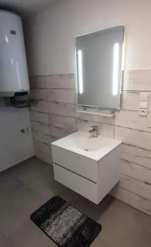 Nebrehovicka, Strakonice. Appartement